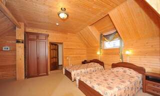 Гостиница Орион Домбай Стандартный двухместный номер с 2 отдельными кроватями-2